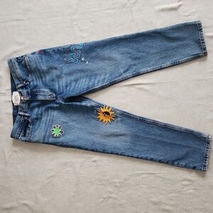Urban outfitters BDG Dad Slim Tapered Fit Jean Patched Medium Wash size 30